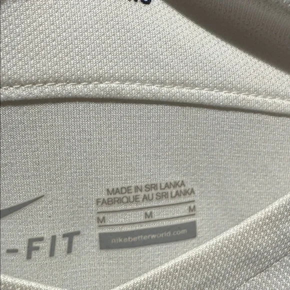 Nike PSG White Jersey with Red and Blue Accents - Picture 3 of 4